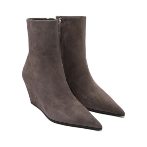 Pointed-Toe Ankle Boots
