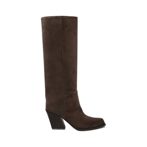 Square-Toe Boots