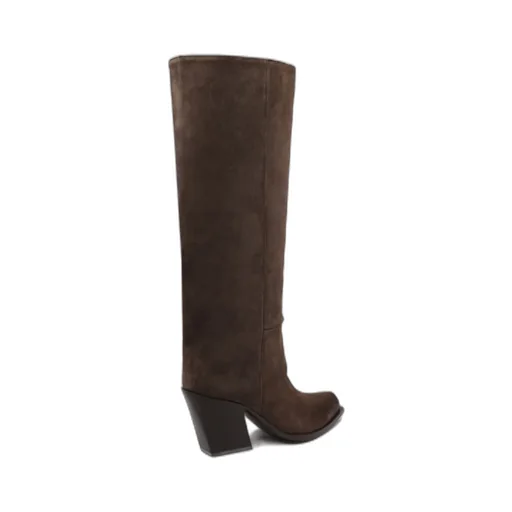 Square-Toe Boots