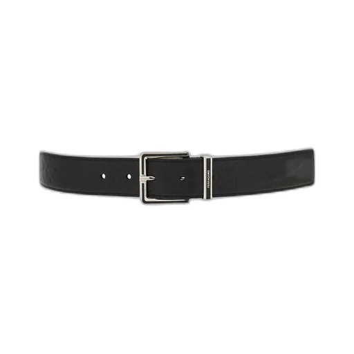 Fixed Belt With A Square Buckle