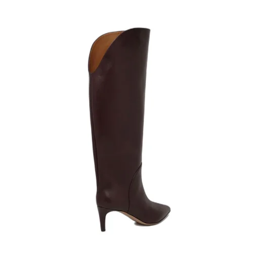Pointed-Toe Boots