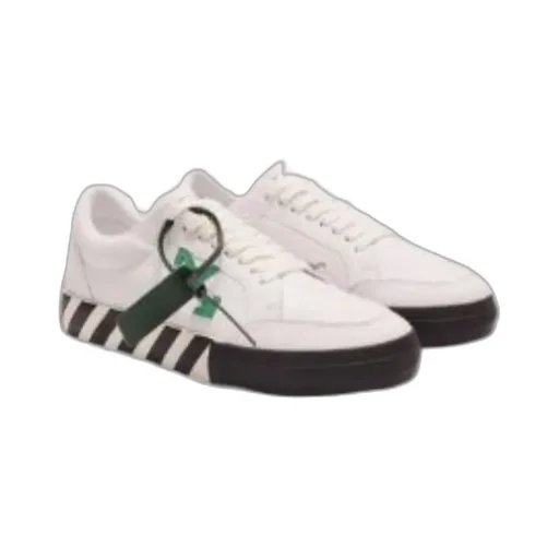 Vulcanized Arrows-Motif Canvas Low-Top Trainer