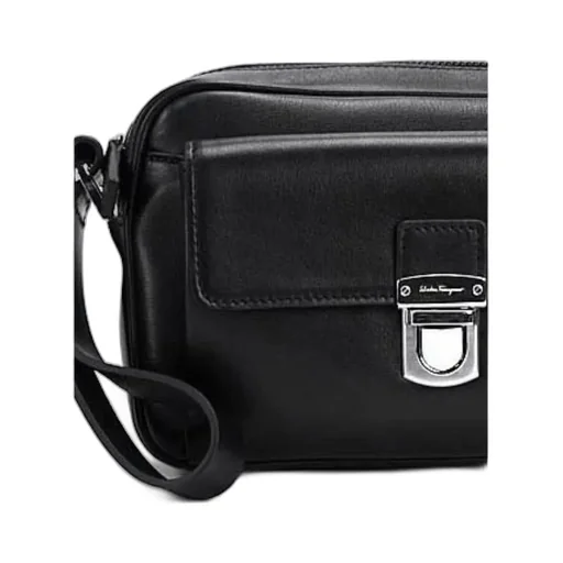 Logo Details Clutch