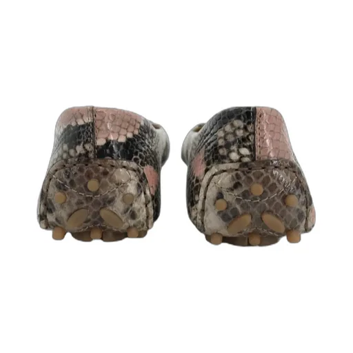 Logo Details Flat Shoes