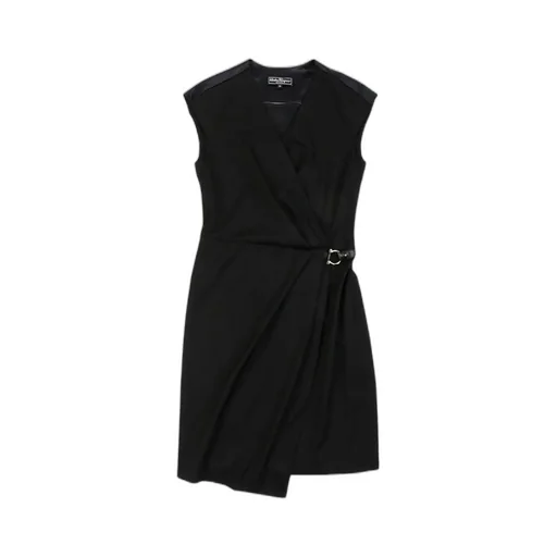 A Sleeveless Pleated Dress