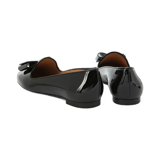 Bow-Decorated Flat Shoes