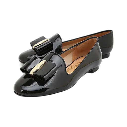 Bow-Decorated Flat Shoes