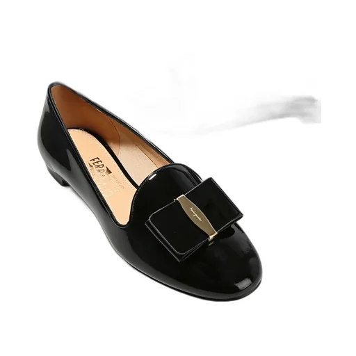 Bow-Decorated Flat Shoes