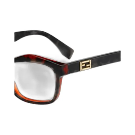 Logo Detail Flat Lens