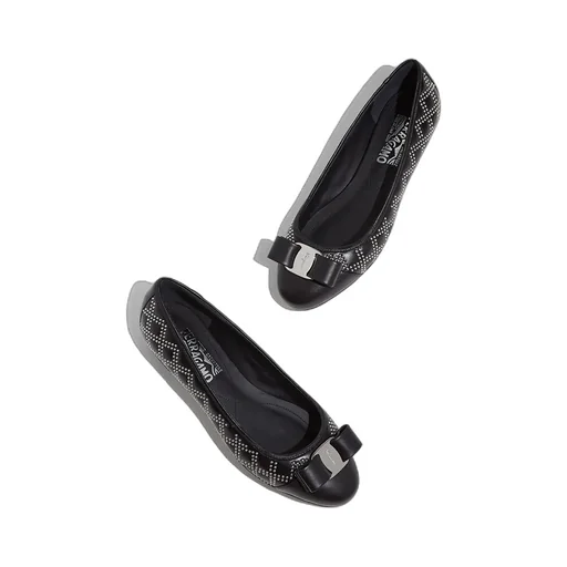 Rivet Ballet Shoes With Round Head