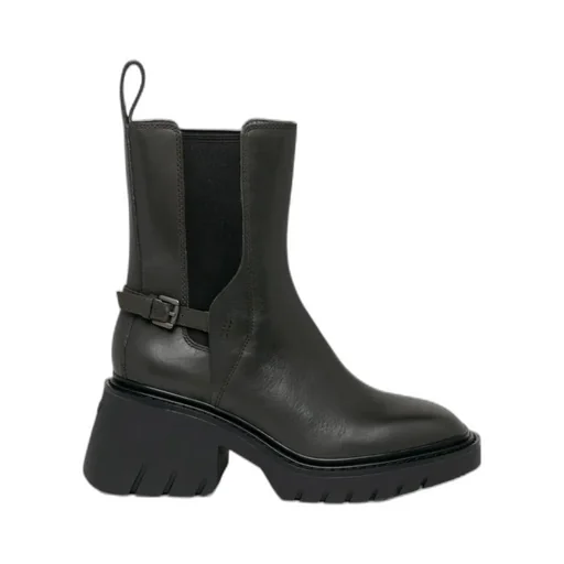 Logo Boots