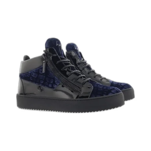 Logo Casual Sports Shoes