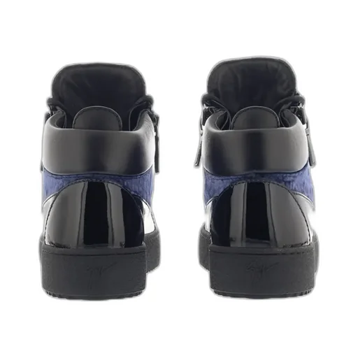 Logo Casual Sports Shoes