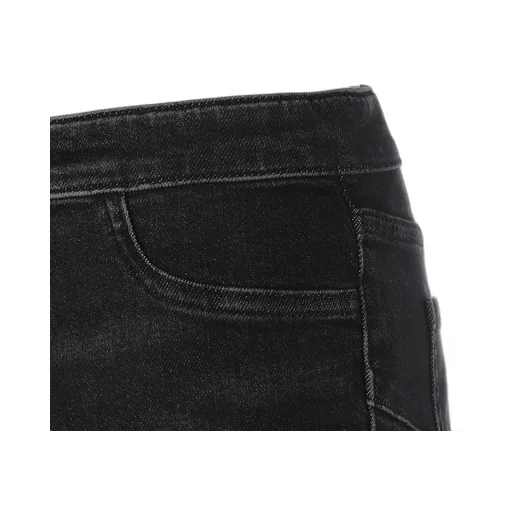 Belt-Strap Jeans