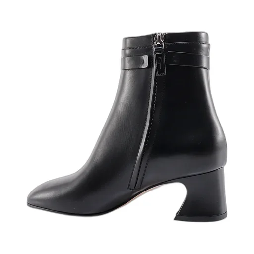 Vara Chain Leather Ankle Boots
