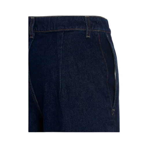 Belt-Loop Jeans