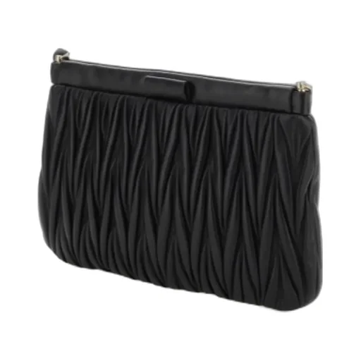 Matelassé Leather Shoulder Bag