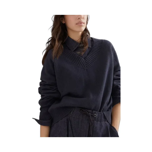 V-Neck Long-Sleeved Sweater