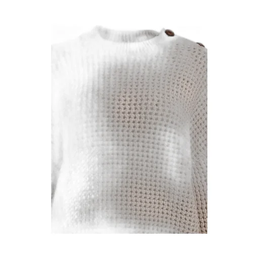 Long-Sleeved Knitwear