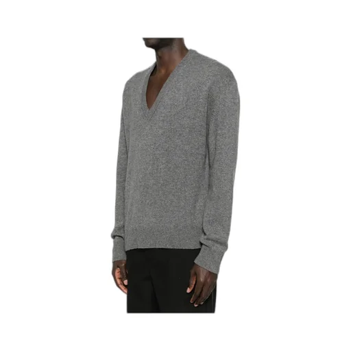 V-Neck Cashmere Sweater