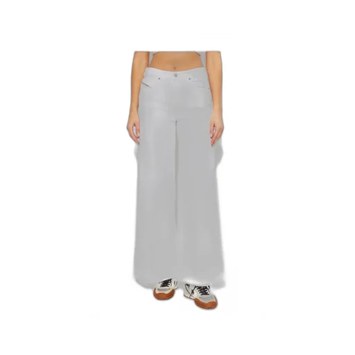 Wide-Leg Jeans