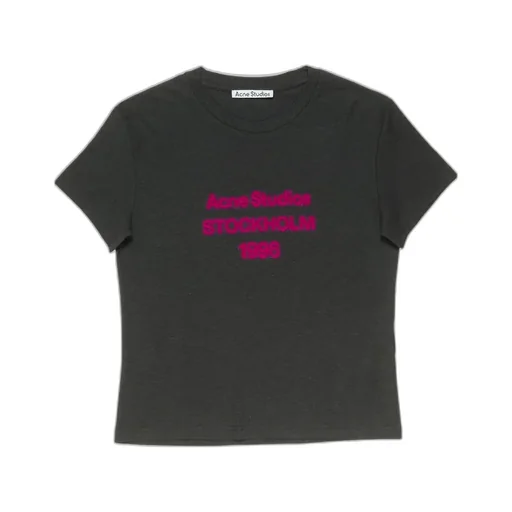 Short-Sleeved T-Shirt