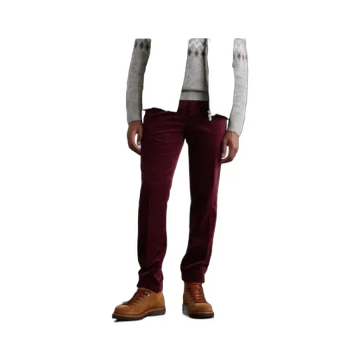 Straight Pleats