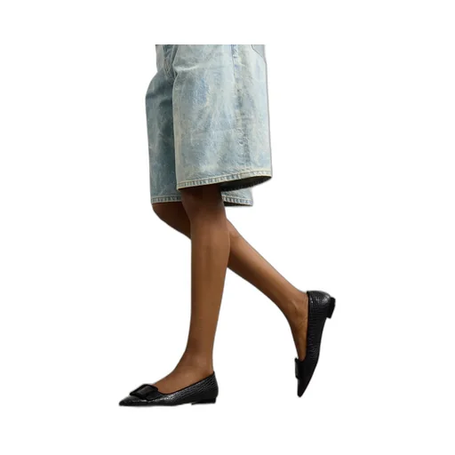 Buckle Flats