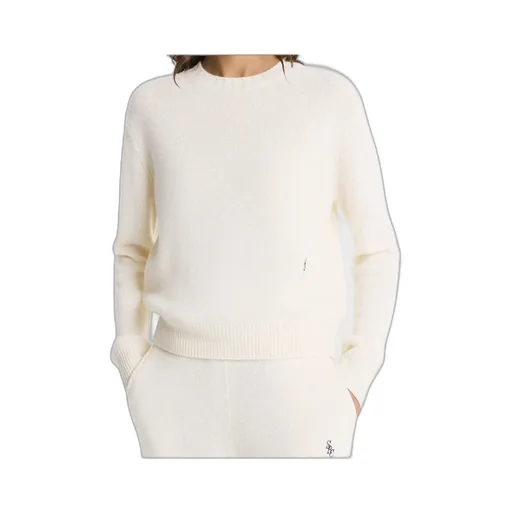 Long-Sleeved Knitwear