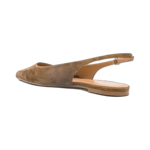 Pointed-Toe Flat Sandals