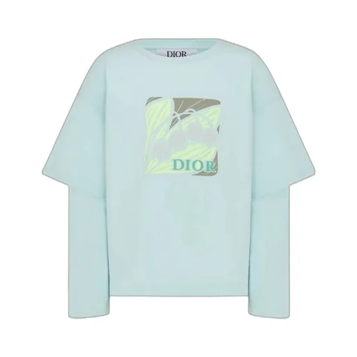 Long-Sleeved T-Shirt