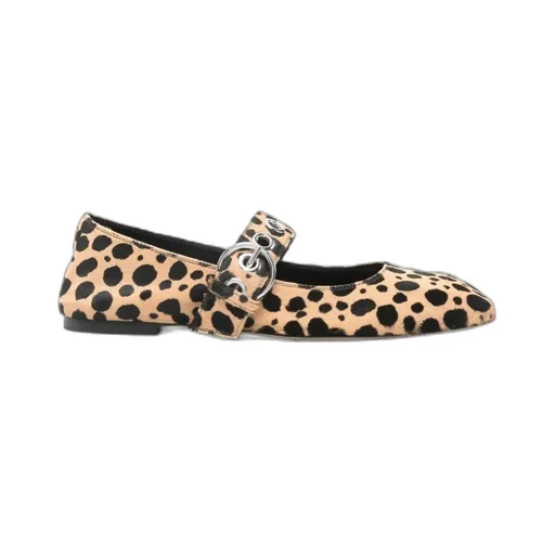 Square-Toed Ballet Flats