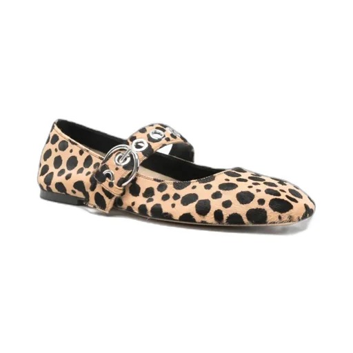 Square-Toed Ballet Flats
