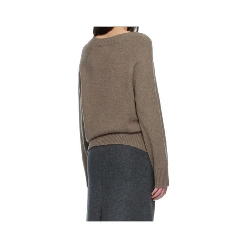 Baji U Neck Cashmere Sweater
