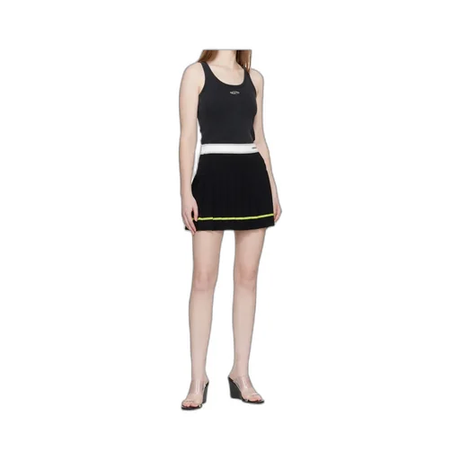 Ribbed Crew Neck Vest