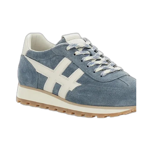 H701 Lace-Up Sneakers