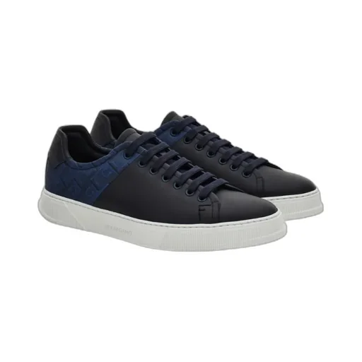 Low Cut Sneaker