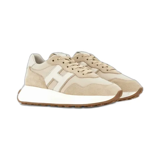 H641 Sneakers