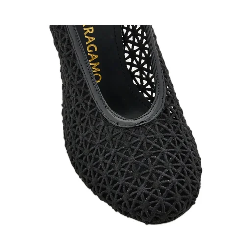 Macramé Pump