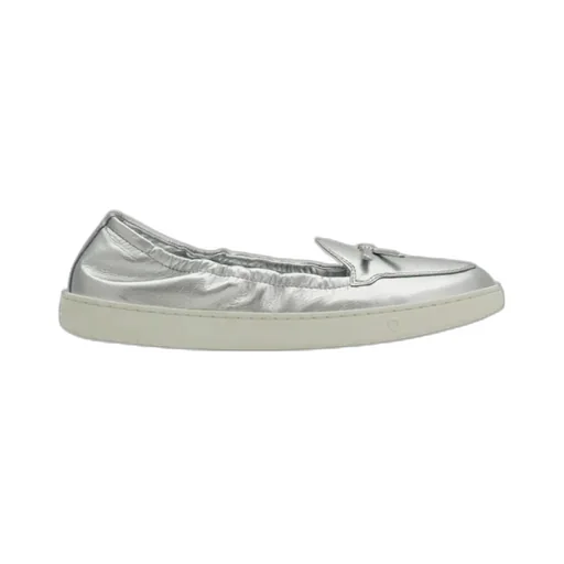 Flexible Loafer With Mini Bow Detail