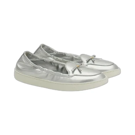 Flexible Loafer With Mini Bow Detail