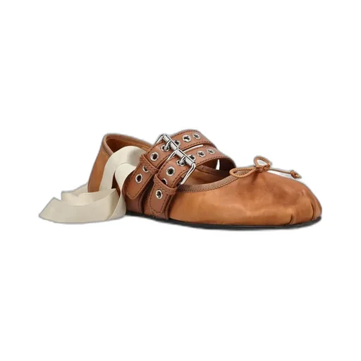 Round-Toed Ballet Shoes