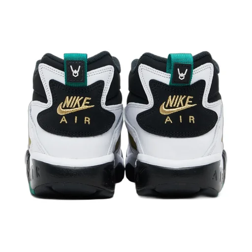 Air Diamond Turf Sneakers