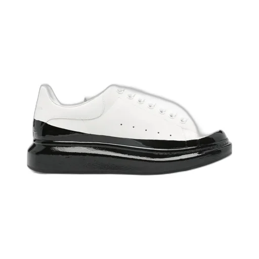 Contrasting-Sole Sneakers