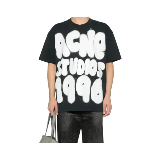 Short-Sleeved T-Shirt