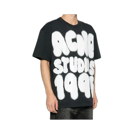 Short-Sleeved T-Shirt