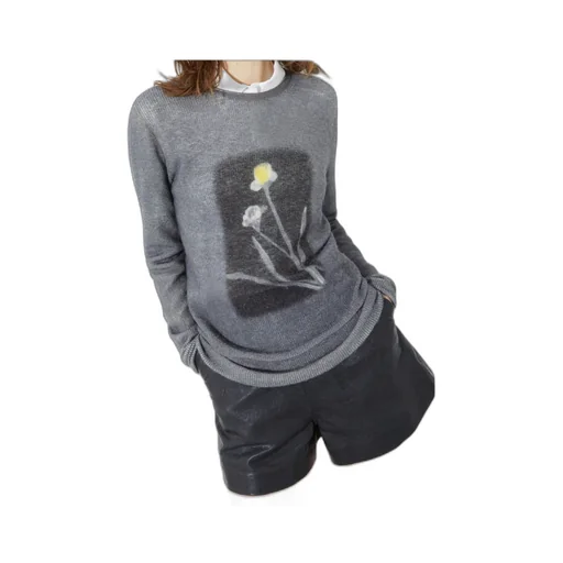 Long-Sleeved Pullover