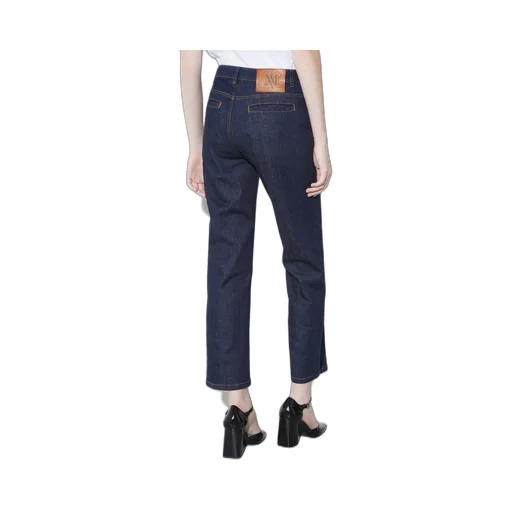 Straight Jeans