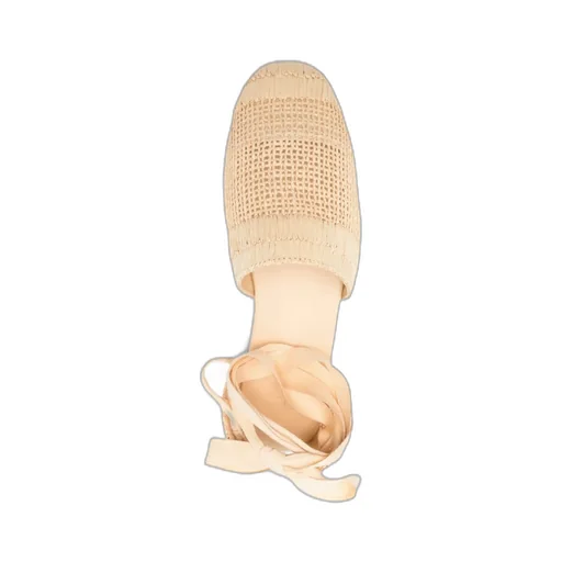Round-Toed Straw Sandals