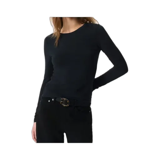 Long-Sleeved T-Shirt